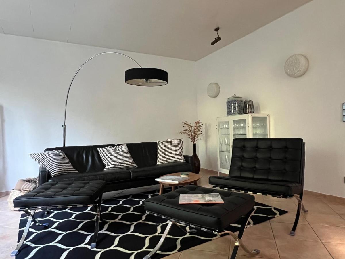 Aussergewoehnliches Haus Mit Sauna, Kamin Und Garten วิลเฮล์มฮาเฟน ภายนอก รูปภาพ