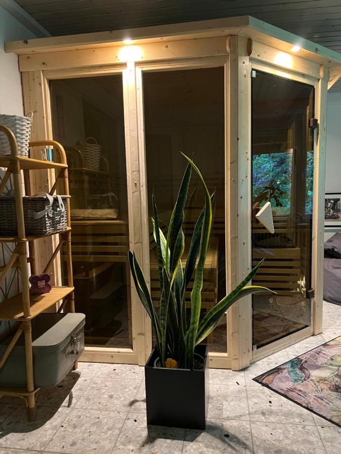 Aussergewoehnliches Haus Mit Sauna, Kamin Und Garten วิลเฮล์มฮาเฟน ภายนอก รูปภาพ