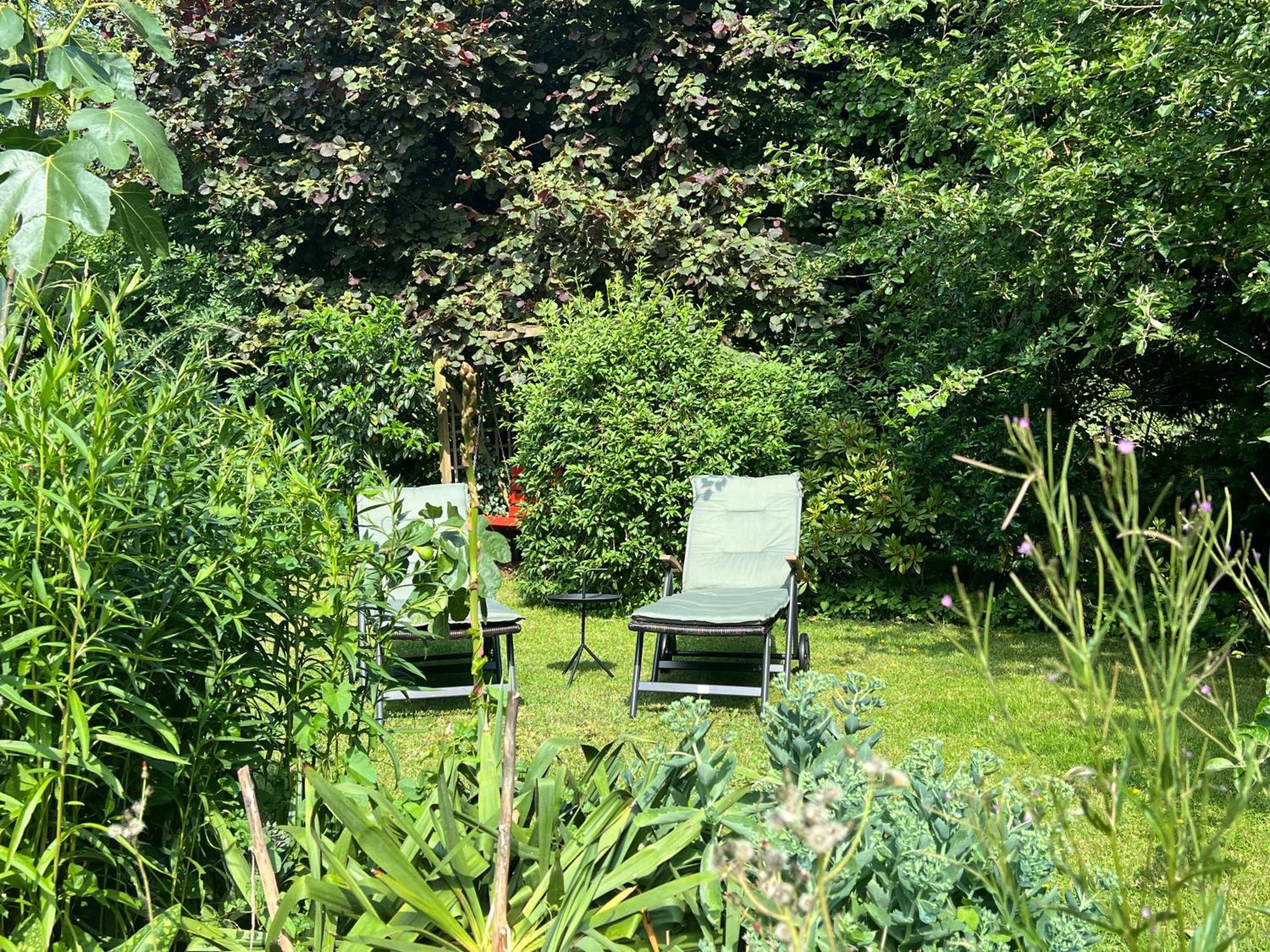 Aussergewoehnliches Haus Mit Sauna, Kamin Und Garten วิลเฮล์มฮาเฟน ภายนอก รูปภาพ